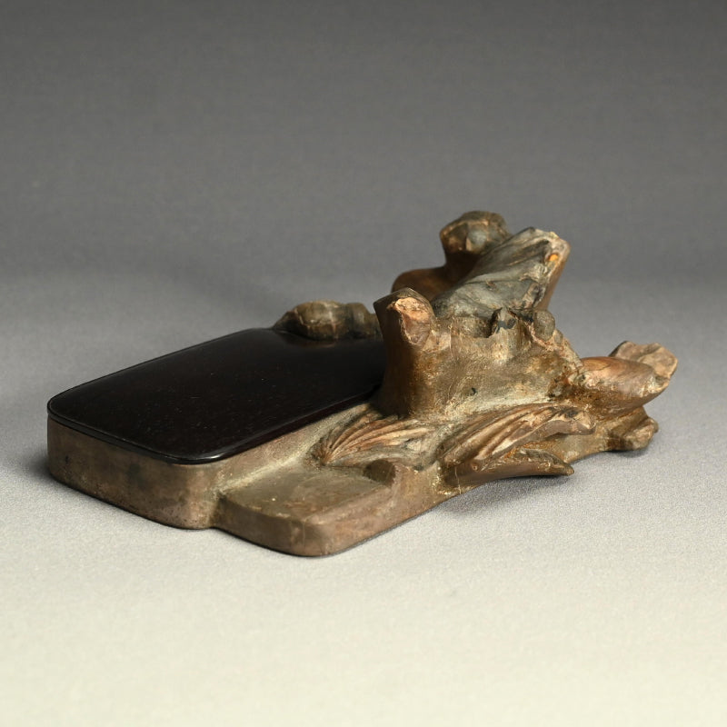 日本の古代の化石硯石