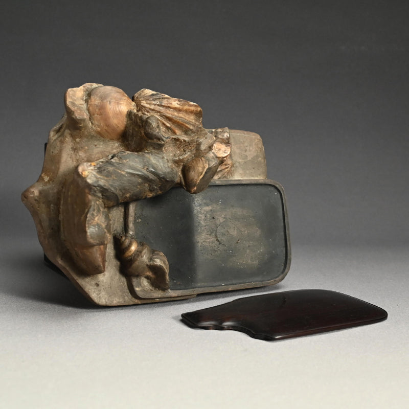 日本の古代の化石硯石