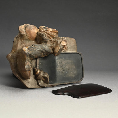 日本の古代の化石硯石