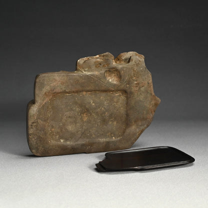 日本の古代の化石硯石