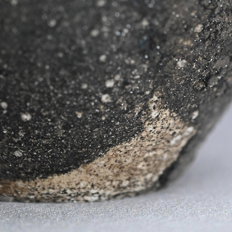 Encrusted Yohen Vase, 2025 ー土井 雅文 “窯変花器”