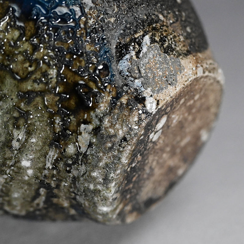 Encrusted Yohen Vase, 2025 ー土井 雅文 “窯変花器”