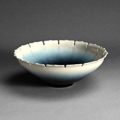 Exquisite Fluted Serving Bowl ー永草 陽平 “流彩磁鉢”