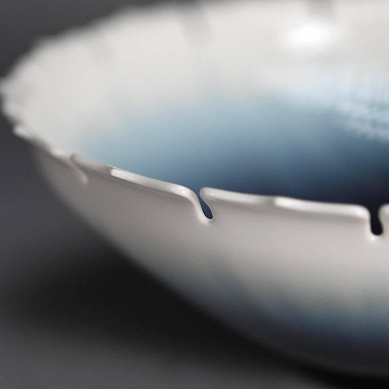 Exquisite Fluted Serving Bowl ー永草 陽平 “流彩磁鉢”