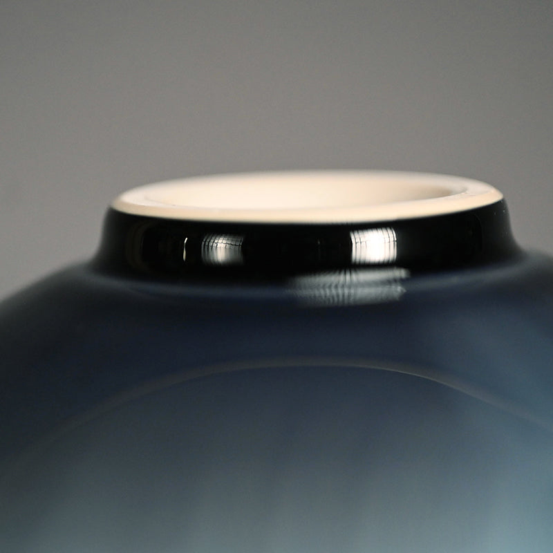 Exquisite Fluted Serving Bowl ー永草 陽平 “流彩磁鉢”