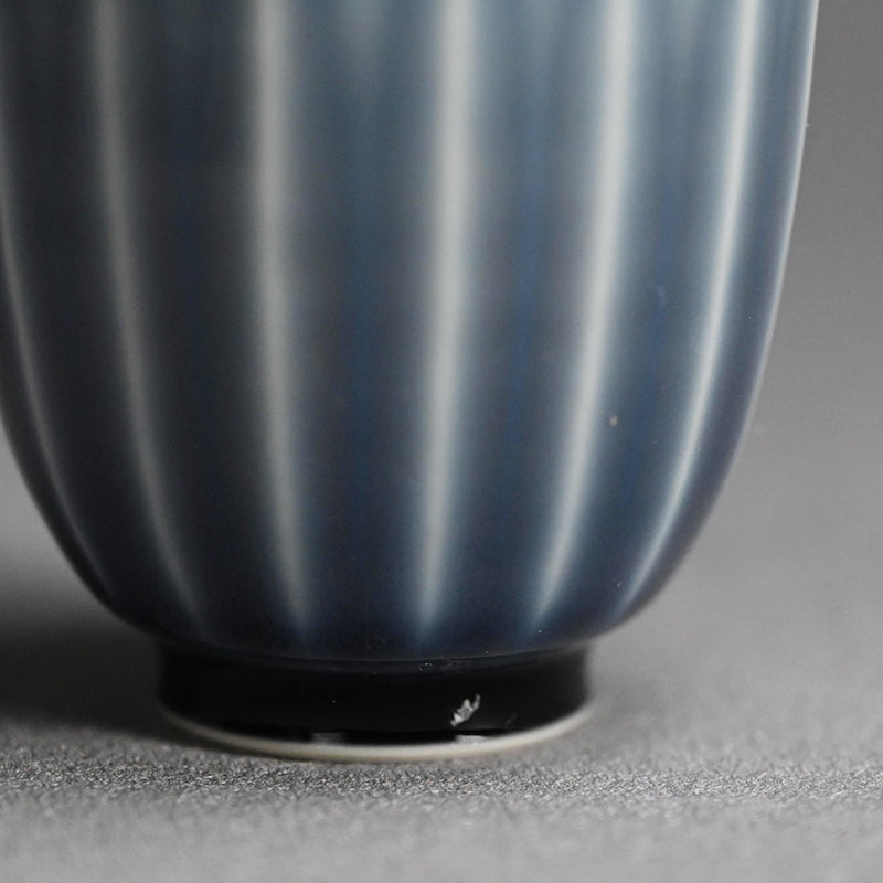 Small Lidded Porcelain Container ー永草 陽平 “流彩磁盒子”