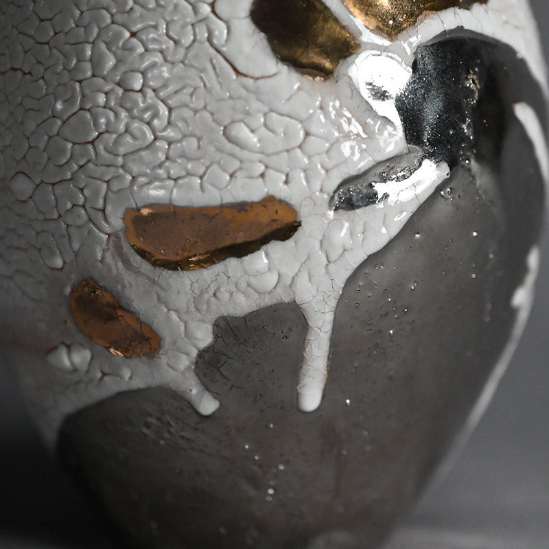 Elegant Flower Vase ー市川 透 “花器 悦”