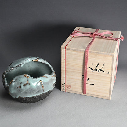 Torn Orb Vase Dripping with Gold ー市川 透 “花器 雅”