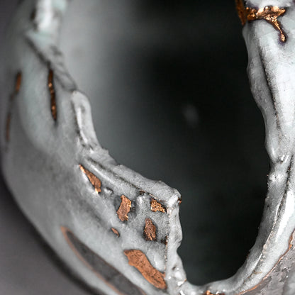 Torn Orb Vase Dripping with Gold ー市川 透 “花器 雅”