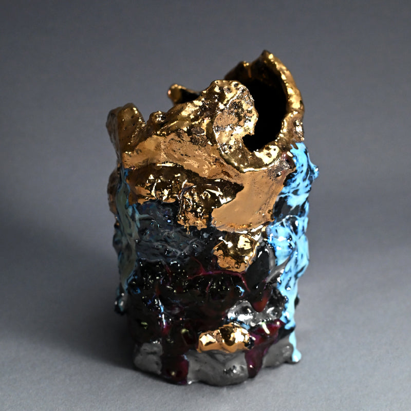 Vase Black Butterfly ー市川 透 “花器 黒蝶”