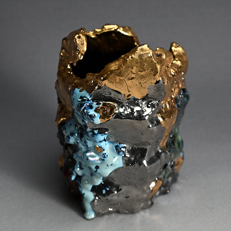 Vase Black Butterfly ー市川 透 “花器 黒蝶”