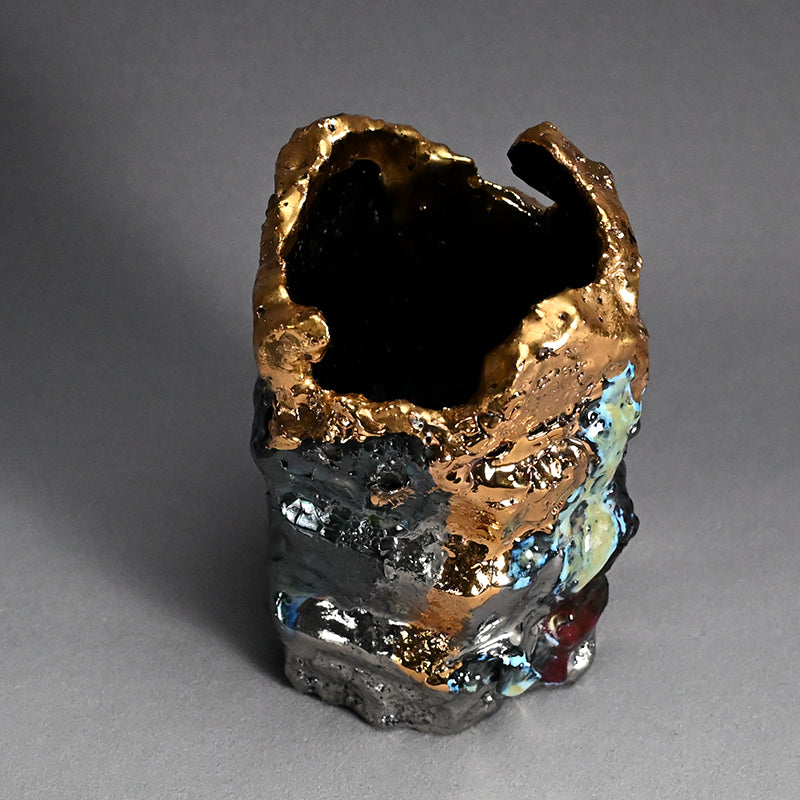 Vase Black Butterfly ー市川 透 “花器 黒蝶”