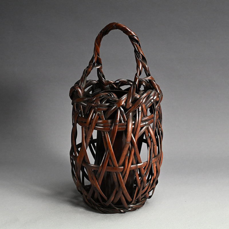 Bamboo Basket ー初代 田辺 竹雲斎 "金明竹瓶形花盛"