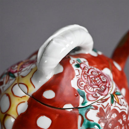 Playful Tea Pot ー松田 百合子 “HASU 水瓶”