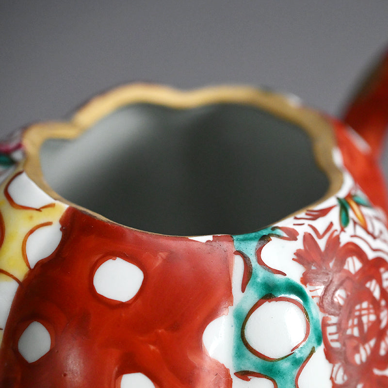 Playful Tea Pot ー松田 百合子 “HASU 水瓶”