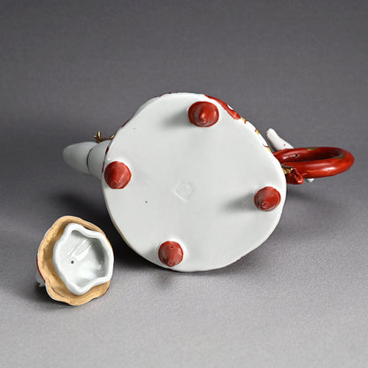 Playful Tea Pot ー松田 百合子 “HASU 水瓶”