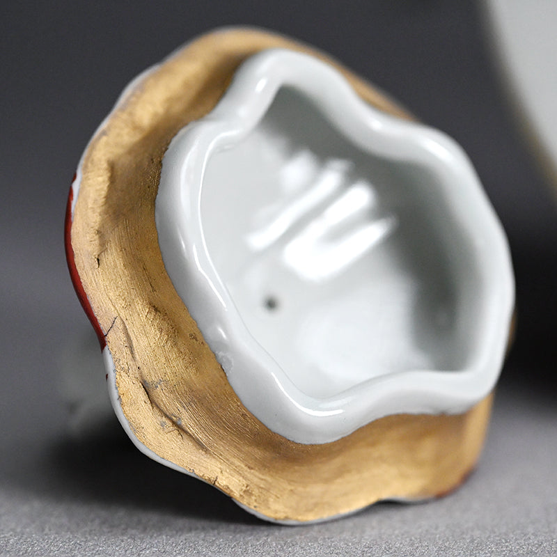 Playful Tea Pot ー松田 百合子 “HASU 水瓶”