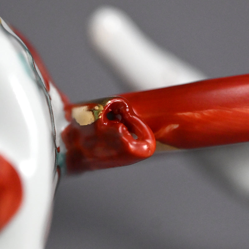 Playful Tea Pot ー松田 百合子 “HASU 水瓶”