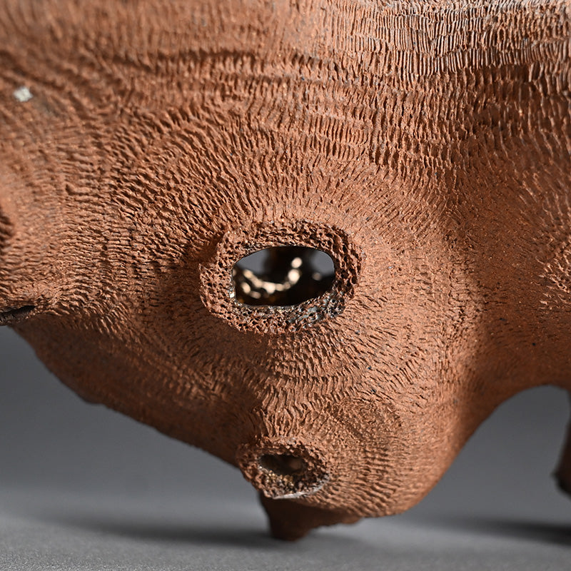 Young Female Artist Gold Glazed Ceramic Sculpture ー向井 奈生子 “土の皮Ⅳ”