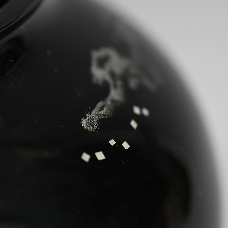 Kongo Ishime-nuri Black Lacquer Vase ー鳥羽 硬忍 "金剛乾漆塗 花瓶"