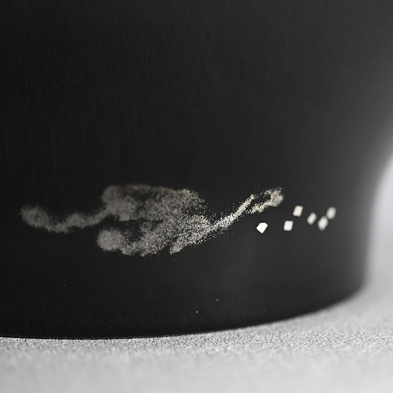 Kongo Ishime-nuri Black Lacquer Vase ー鳥羽 硬忍 "金剛乾漆塗 花瓶"