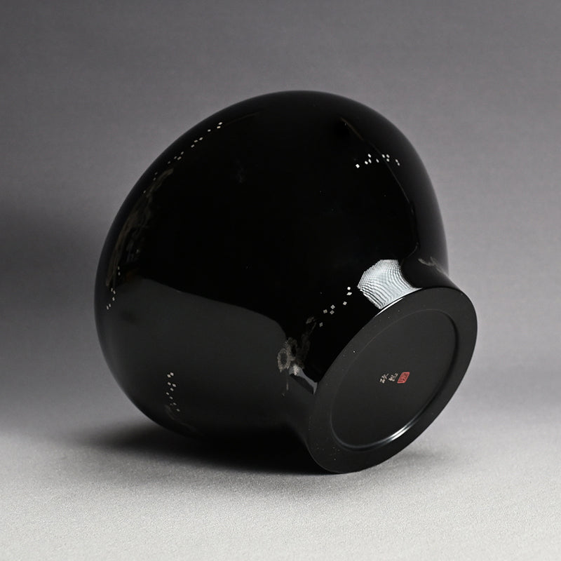 Kongo Ishime-nuri Black Lacquer Vase ー鳥羽 硬忍 "金剛乾漆塗 花瓶"