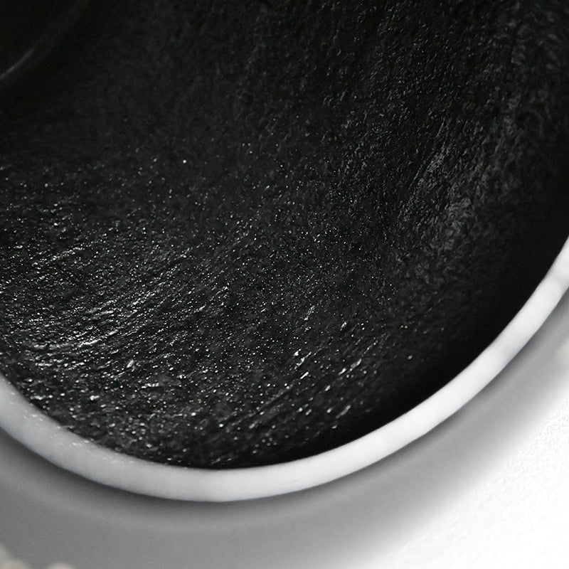 Kongo Ishime-nuri Black Lacquer Vase ー鳥羽 硬忍 "金剛乾漆塗 花瓶"