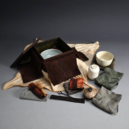 Boxed Maccha Tea Set & Scroll ー内田 鋼一 “花”