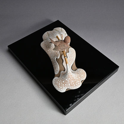 Carved Wood Sculpture, Winter Sparrow ー神保 雅 “寒雀”