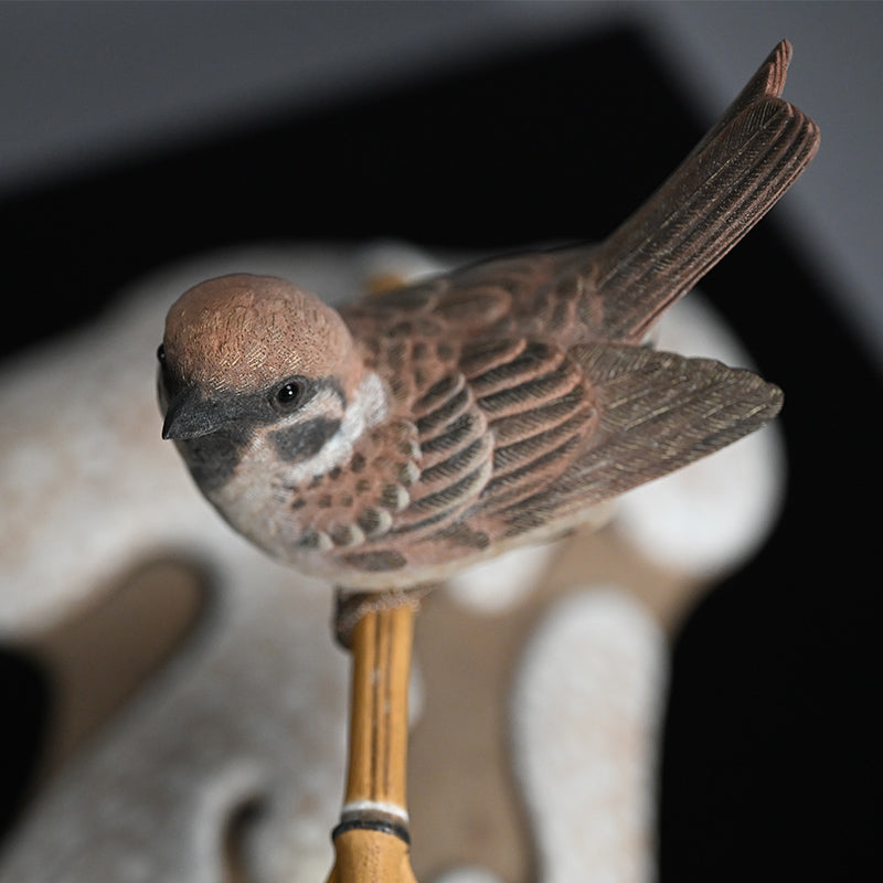 Carved Wood Sculpture, Winter Sparrow ー神保 雅 “寒雀”