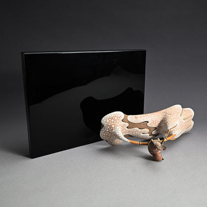 Carved Wood Sculpture, Winter Sparrow ー神保 雅 “寒雀”