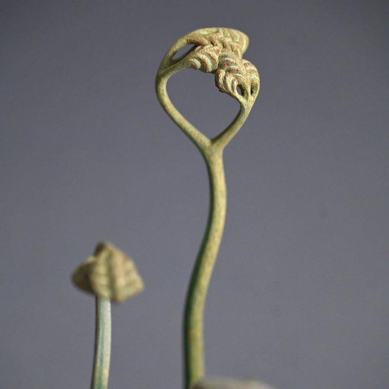 Exquisite Carved Wooden Sculpture, Gecko ー神保 雅 “守宮”