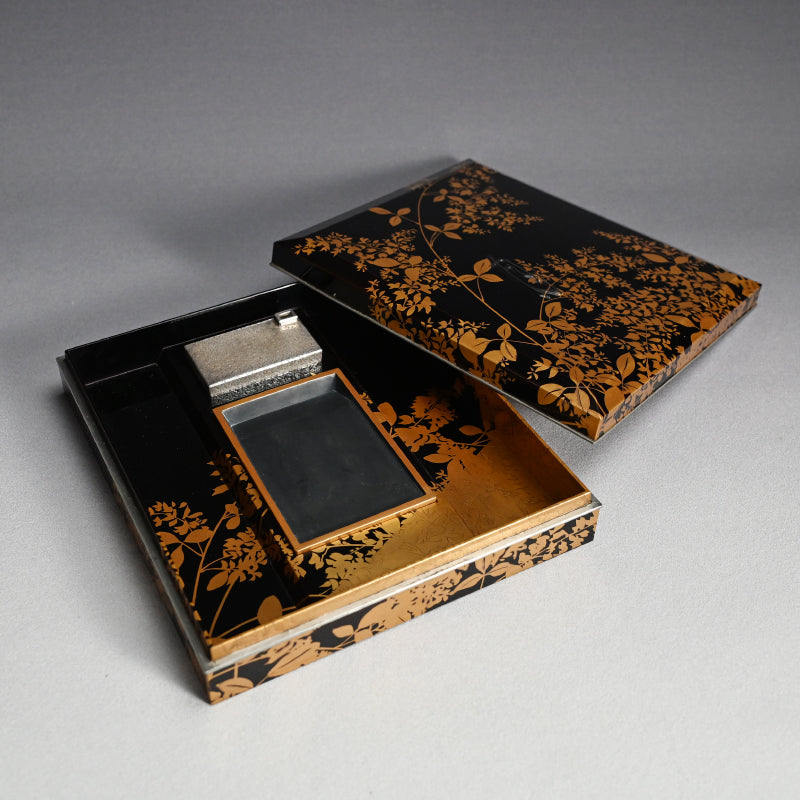 Imperial Suzuri Bako Lacquer Writing Box ー神坂 祐吉  "蒔絵硯筥"
