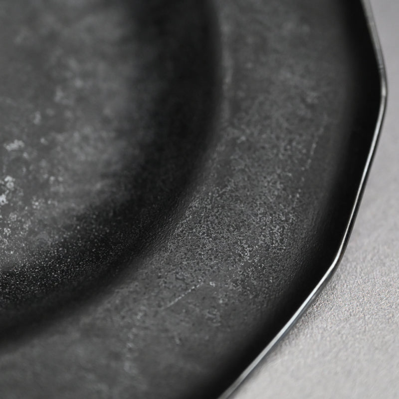 Hand Forged Iron Dish w/ Silver Rim ー高木 治良兵衛 "銀縁鐵青海盂"