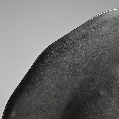 Hand Forged Iron Dish w/ Silver Rim ー高木 治良兵衛 "銀縁鐵青海盂"