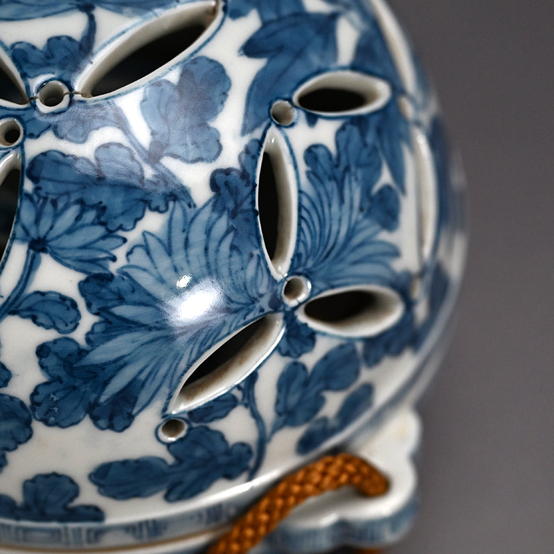 Ceramic Hanging Koro ー三浦 竹泉 "陶製香炉 鍋島鉢"