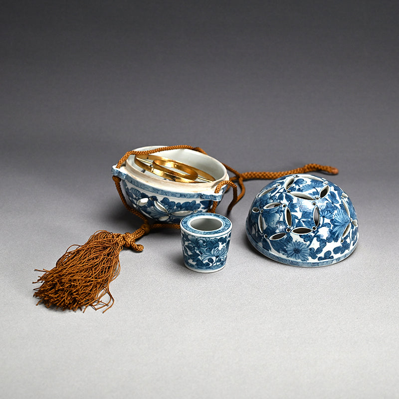 Ceramic Hanging Koro ー三浦 竹泉 "陶製香炉 鍋島鉢"