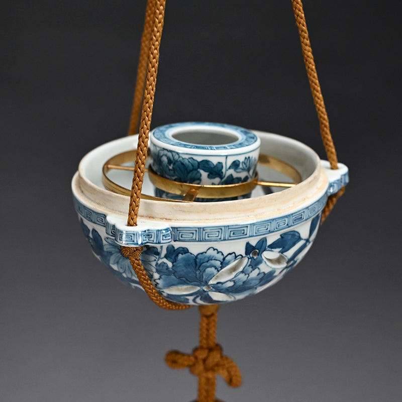 Ceramic Hanging Koro ー三浦 竹泉 "陶製香炉 鍋島鉢"