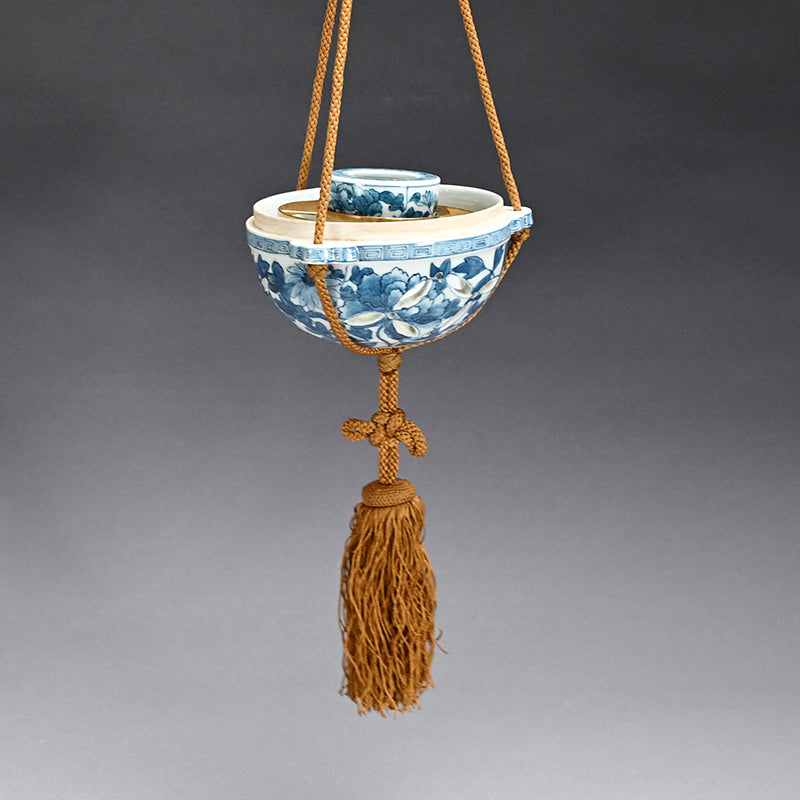 Ceramic Hanging Koro ー三浦 竹泉 "陶製香炉 鍋島鉢"