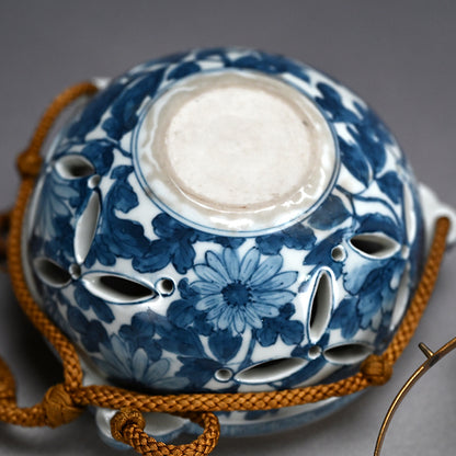 Ceramic Hanging Koro ー三浦 竹泉 "陶製香炉 鍋島鉢"