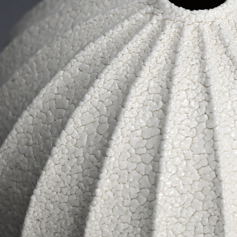 Faceted Shino Vase ー酒井 博司 “志野壺”