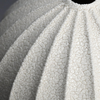 Faceted Shino Vase ー酒井 博司 “志野壺”