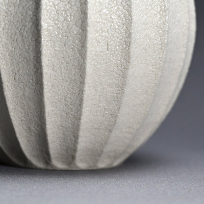Faceted Shino Vase ー酒井 博司 “志野壺”