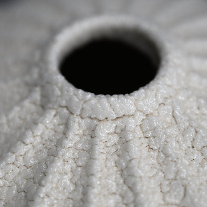 Faceted Shino Vase ー酒井 博司 “志野壺”