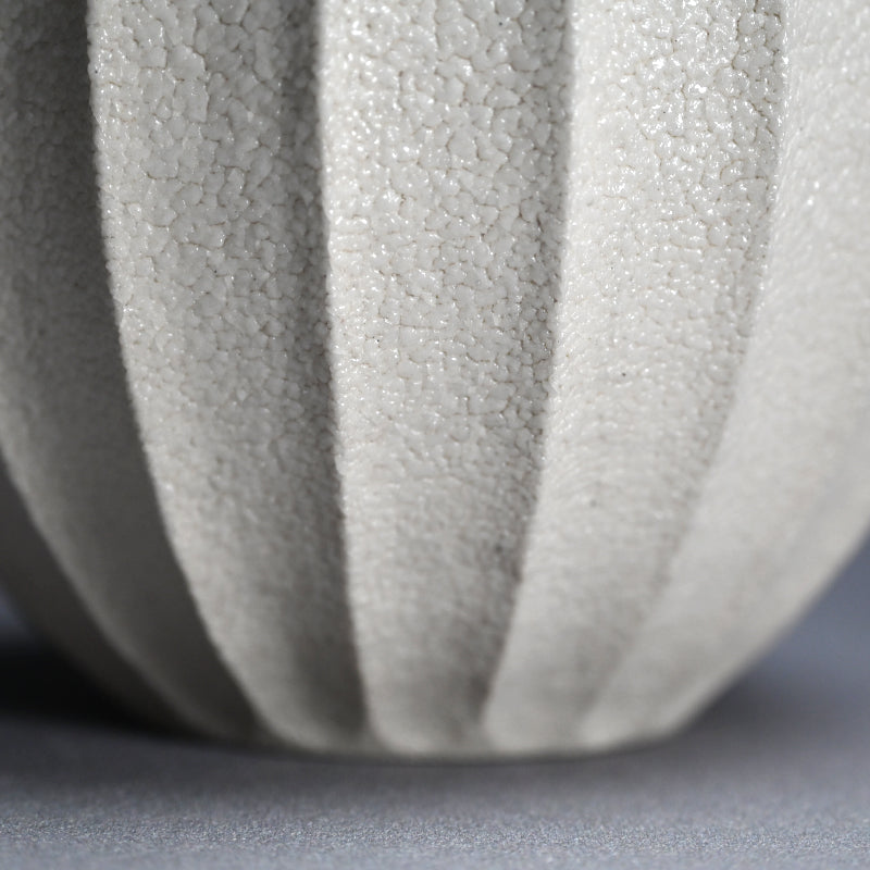 Faceted Shino Vase ー酒井 博司 “志野壺”