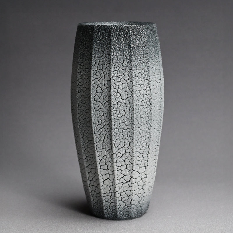 Ai-iro Blue Shino Vase ー酒井 博司 “藍色志野花入れ”