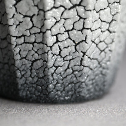 Ai-iro Blue Shino Vase ー酒井 博司 “藍色志野花入れ”