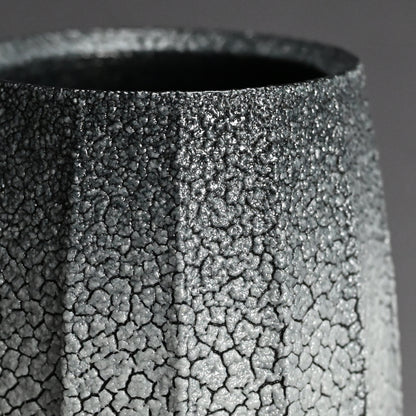 Ai-iro Blue Shino Vase ー酒井 博司 “藍色志野花入れ”