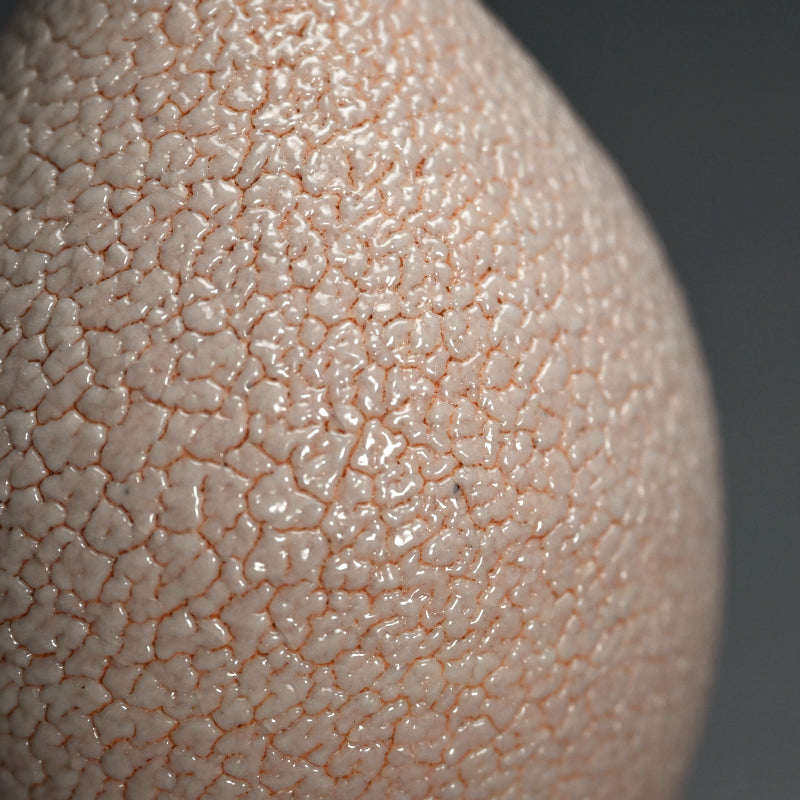 Shino Ichirin Sashi Flower Vase ー酒井 博司 “紅志野 一輪差し”
