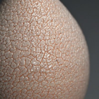 Shino Ichirin Sashi Flower Vase ー酒井 博司 “紅志野 一輪差し”